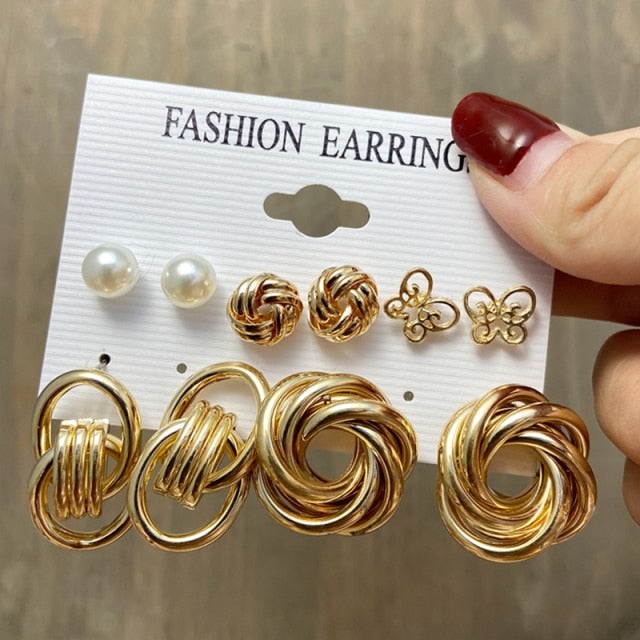 NandE Pearl Earrings Set