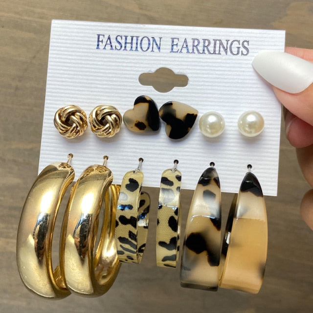 NandE Pearl Earrings Set